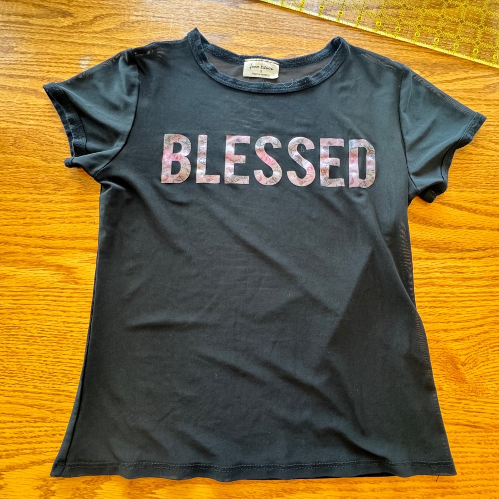 Free Kisses Blessed Mesh Graphic Tee Women Small‎ Black Sheer Floral Streetwear